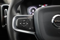 Volvo XC 40 XC40 T4 Momentum Pro