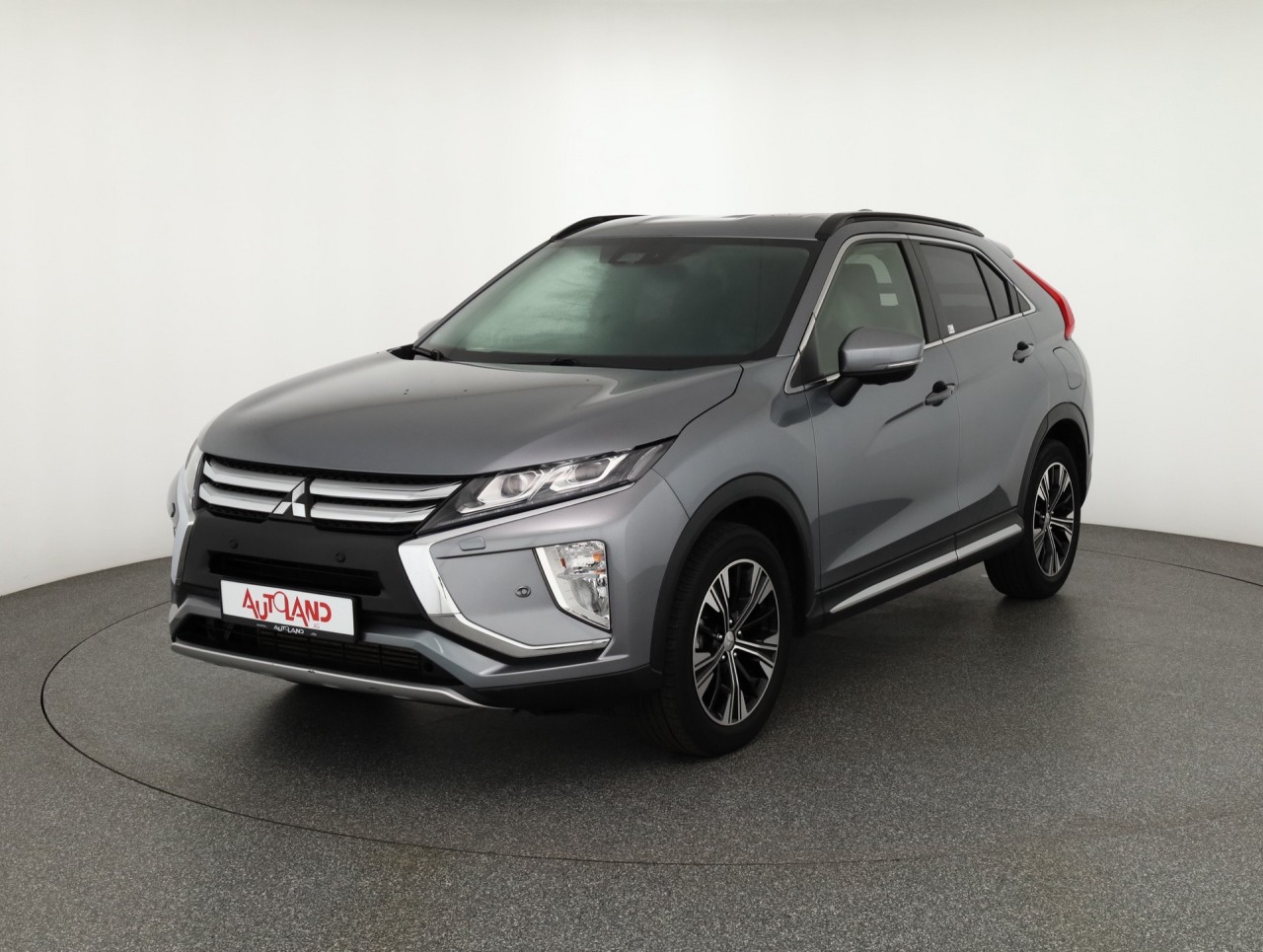 Mitsubishi Eclipse Cross 1.5 T-MIVEC Intro