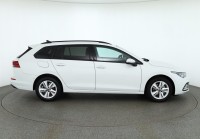 VW Golf VIII Variant 1.5 TSI Life