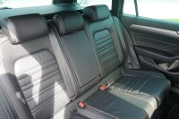 VW Passat Variant 2.0 TSI DSG R-Line