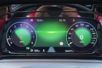 VW Golf VIII Variant R-Line eTSI DSG