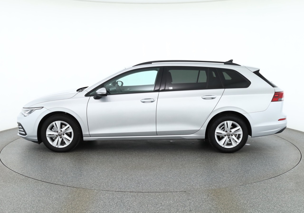 VW Golf VIII Variant 1.0 Life