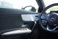 Mercedes-Benz CLA 220 220d AMG Line