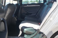 VW Passat Variant 2.0 TDI R-Line DSG