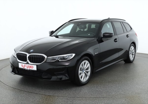 BMW 320 e Touring Advantage