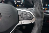 VW Golf VIII Variant 1.5 eTSI R-Line DSG