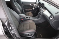 Mercedes-Benz CLA 200 Shooting Brake AMG Line