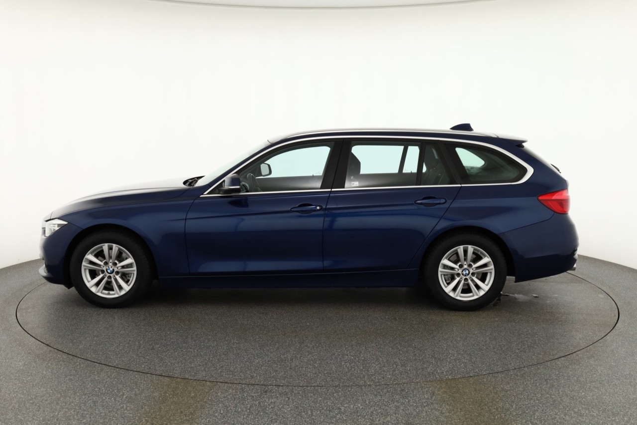 BMW 318 i Touring Advantage