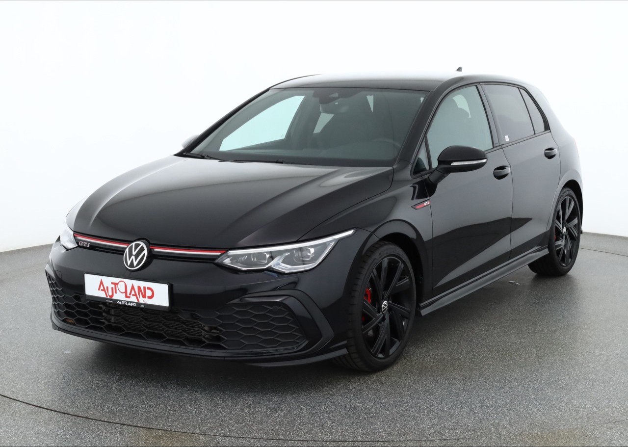 VW Golf VIII 2.0 GTI DSG