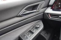 VW Golf Variant 1.5 eTSI R-Line