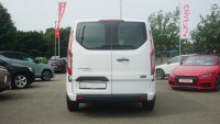 Ford Transit Custom L1 9-Sitzer