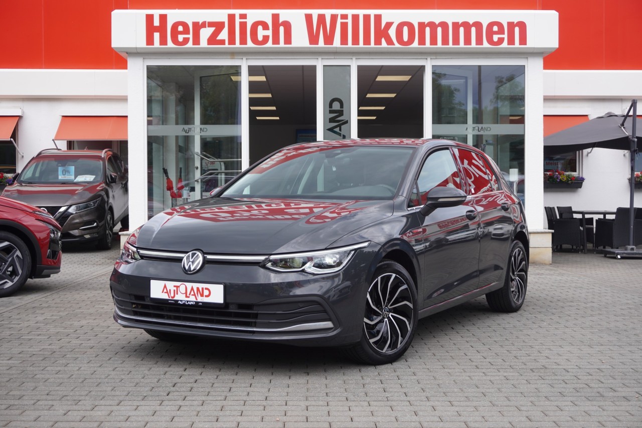 VW Golf 1.5 eTSI DSG Style IQ.Light H&K Standhzg.