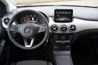 Mercedes-Benz B 180 B180