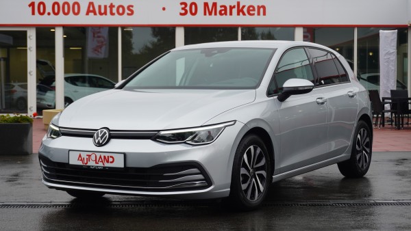 VW Golf VIII 1.0 eTSI Active