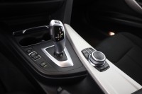 BMW 318 i Touring Aut. Advantage