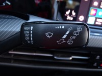 VW Golf VIII Variant 1.5 TSI R-Line