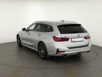 BMW 330 330e xDrive Touring Luxury
