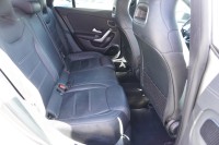 Mercedes-Benz CLA 220 220d AMG Line