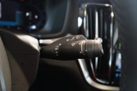 Volvo V60 Kombi 2.0 M-Hybrid Plus Dark