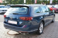 VW Passat Variant 1.5 TSI DSG R-Line