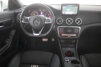 Mercedes-Benz CLA 200 Shooting Brake AMG Line Peak Edition