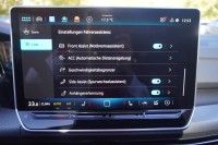 VW Golf VIII Variant 1.5 eTSI R-Line DSG