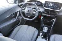 Peugeot 2008 1.2 M-Hybrid Allure Aut.