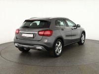 Mercedes-Benz GLA 180 7G-DCT Urban