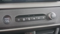 Ford Tourneo Courier Titanium 1.0 EB