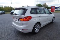 BMW 220 i Advantage AT