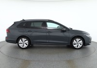 VW Golf VIII Variant 1.5 TSI DSG