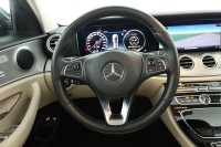 Mercedes-Benz E 220 220d T AMG Line