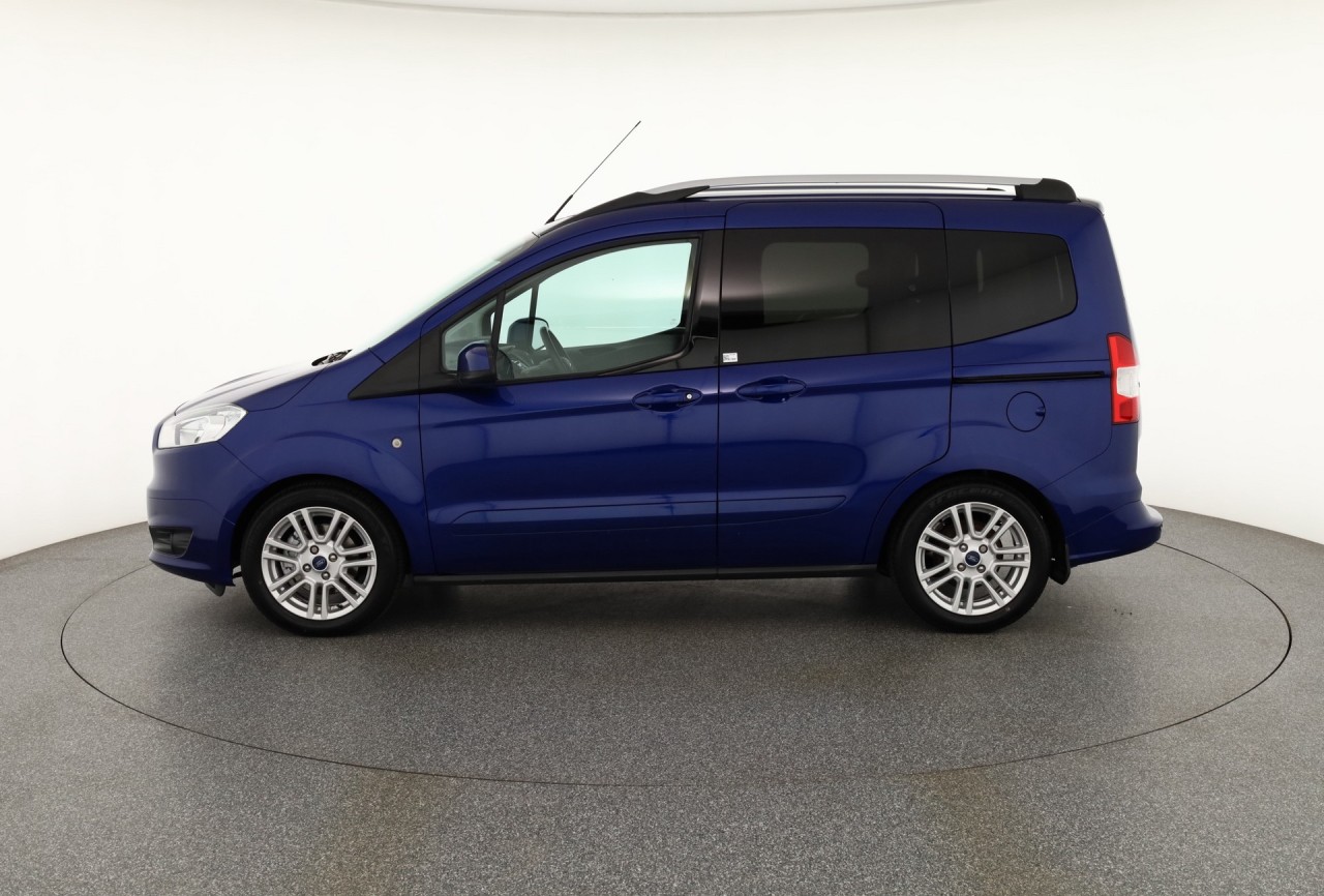 Ford Tourneo Courier 1.0 Titanium