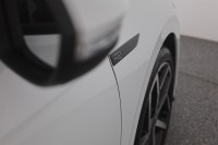 VW Golf VIII Variant 2.0 TDI DSG 2x R-Line