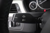 BMW 320 i Touring Advantage