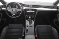 VW Passat Variant 1.5 TSI DSG R-Line