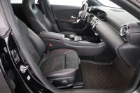 Mercedes-Benz CLA 200 Shooting Brake AMG Line