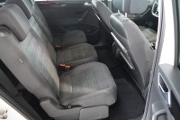 VW Touran 2.0 TDI R-Line