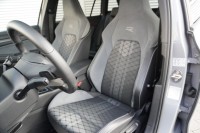 VW Golf VIII Variant 2.0 TDI R-Line DSG