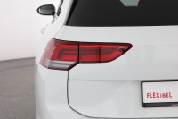 VW Golf VIII Variant 1.5 eTSI R-Line