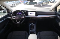 VW Golf VIII Variant 1.5 eTSI DSG Life
