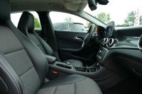 Mercedes-Benz CLA 180 Shooting Brake 