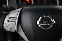 Nissan Navara NP300 2.3 dCi Tekna Double Cab 4x4