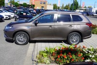 Mitsubishi Outlander 2.4Hybrid PHEV Basis 4WD