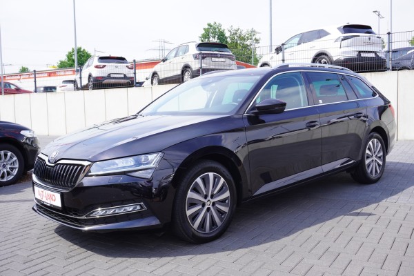 Skoda Superb Combi 2.0 Premium DSG