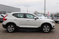 Volvo XC 40 T3 Momentum Pro