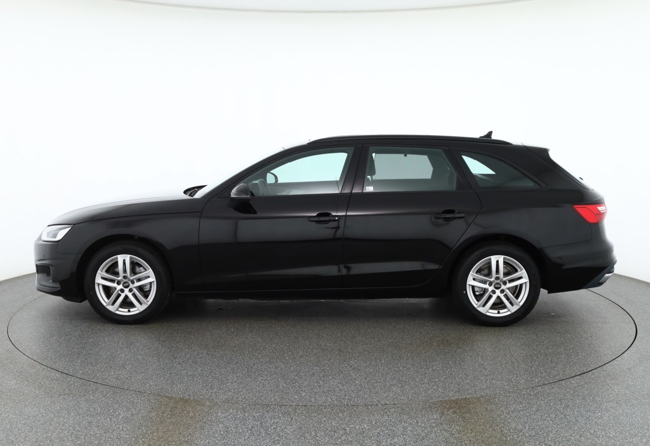 Audi A4 Avant 35 TFSI S line