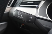 VW Passat Variant 1.5 TSI Highline R-Line