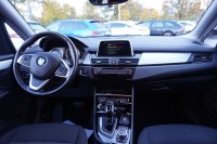BMW 220 i Advantage