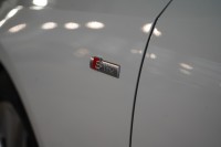 Audi A4 Avant 40 2.0 TFSI S line